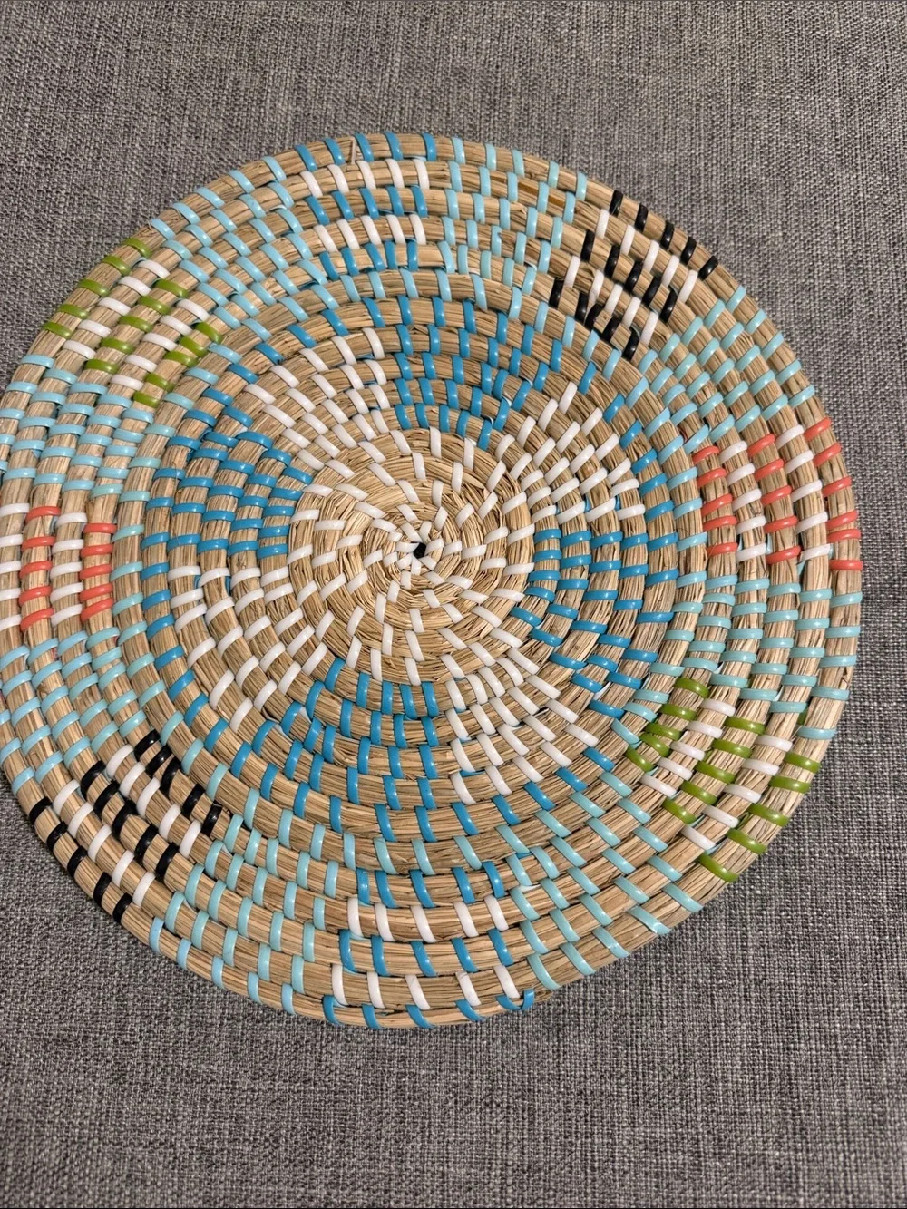 Woven basket wall hanging 11” round decor bohemian boho